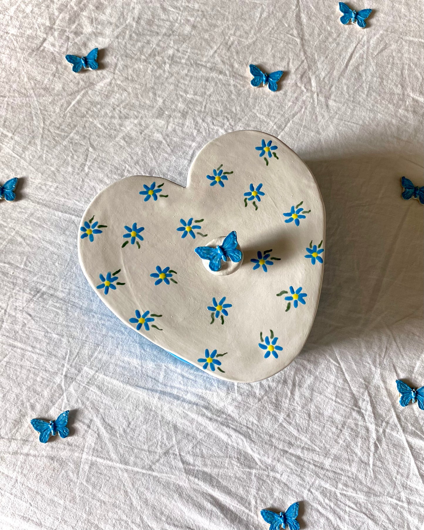 Boîte à bijoux / maquillage papillon bleu